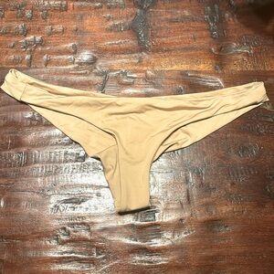Frankie’s heart coverage bottom in Nude